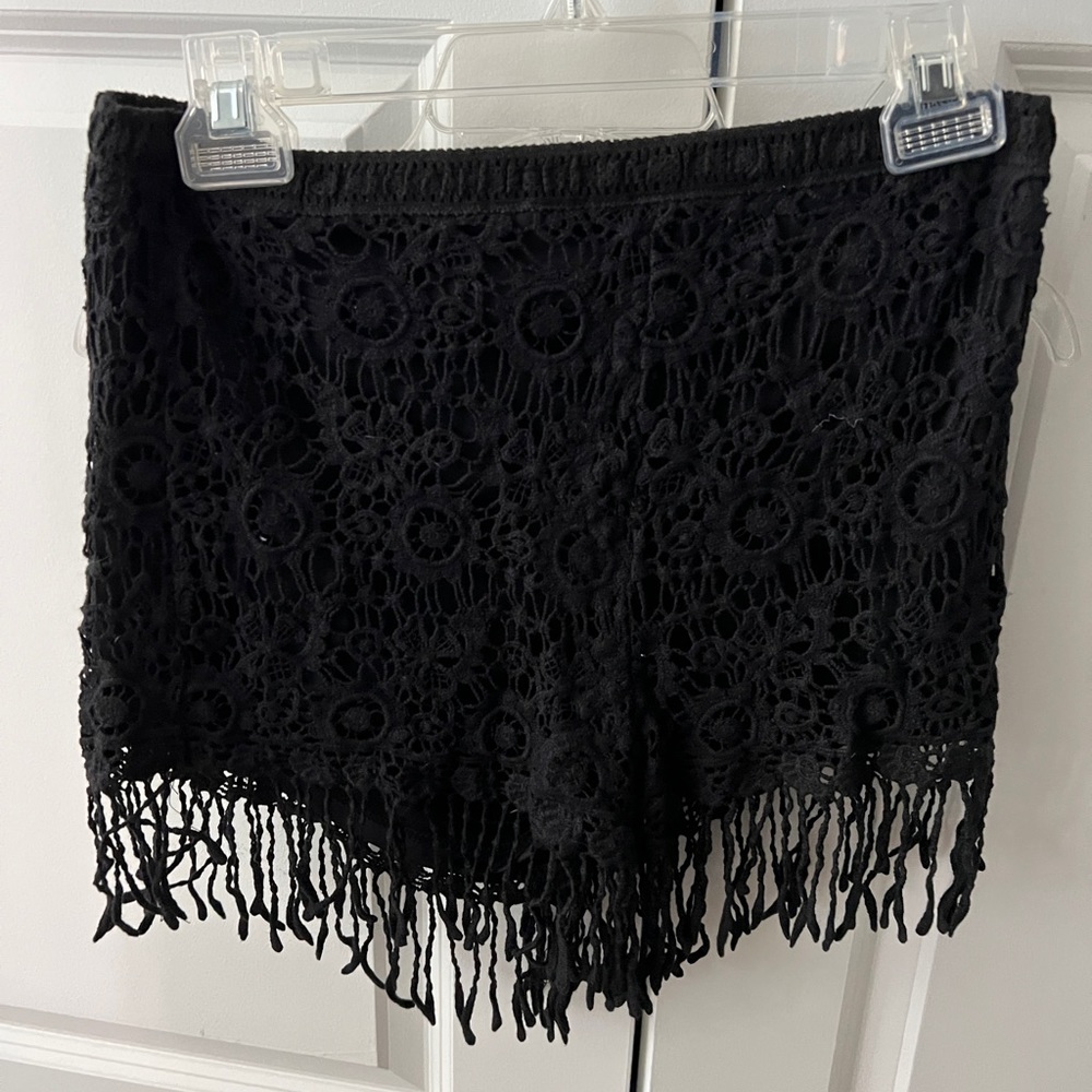 Lush Crochet Shorts | Medium